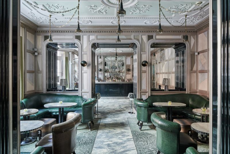 Connaught Bar interior-W50BB23-LIP